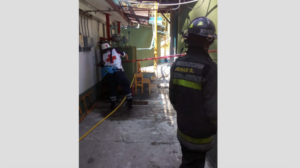 Hallan tres cadáveres de trabajadores en cisterna de club en Atizapán