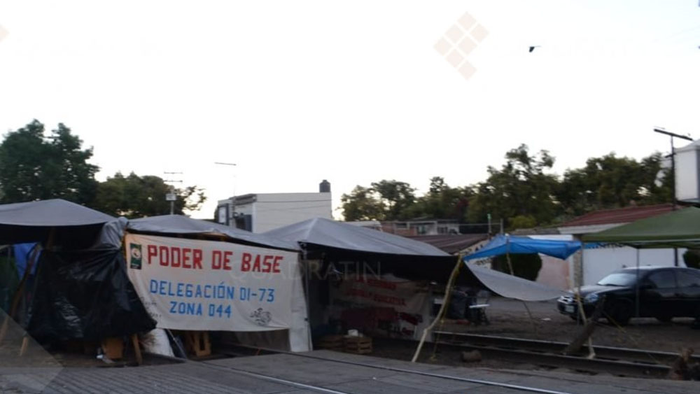 CNTE mantiene bloqueos en Pátzcuaro y Caltzontzin