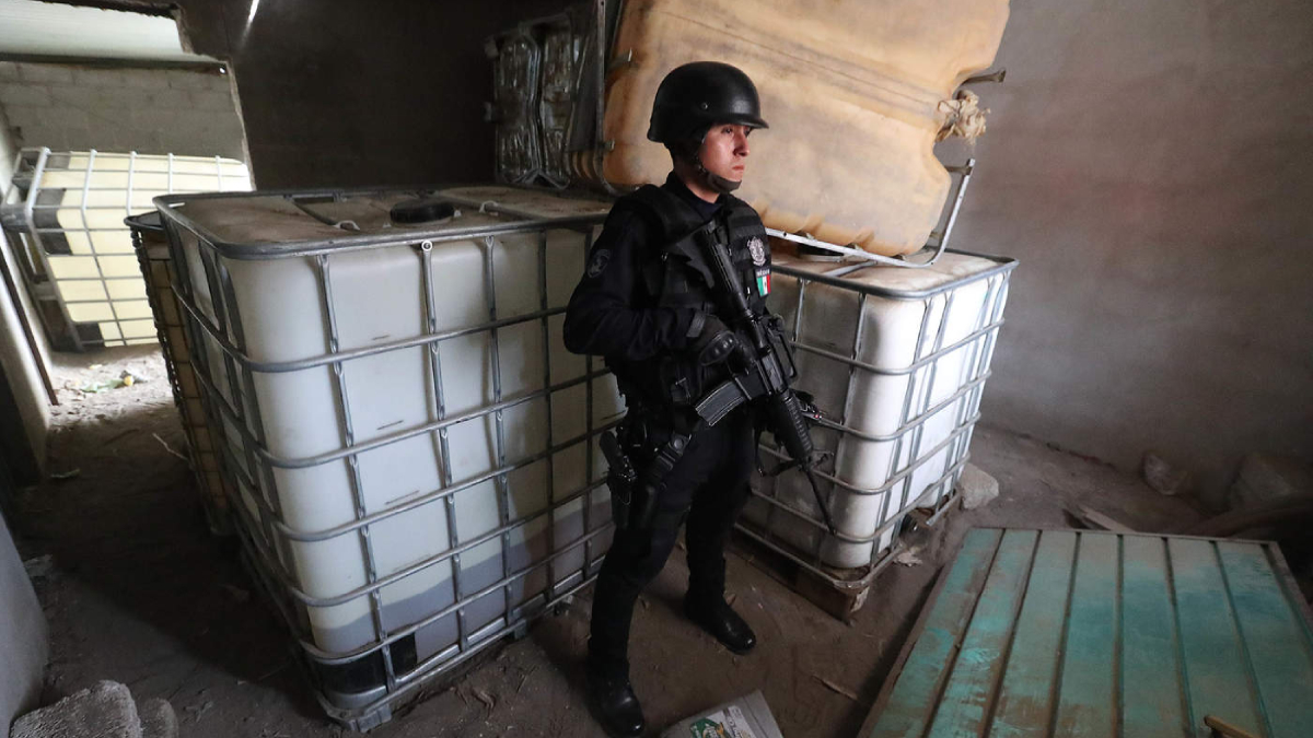 Aseguran más de seis mil litros de combustible en Sonora