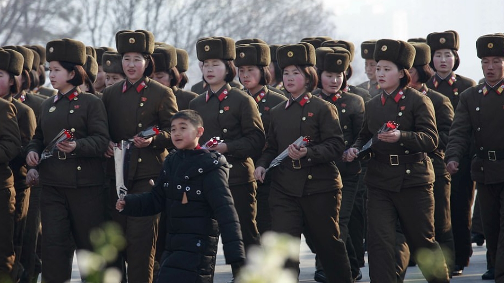 Norcoreanos rinden homenaje a Kim Jong-il - corea-del-norte-tributo-kim-jong-4
