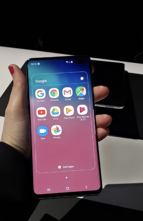 Samsung lanza su primer teléfono plegable y los nuevos S10 - d0f5e343-3505-428b-a2c7-a73a4b9502a2