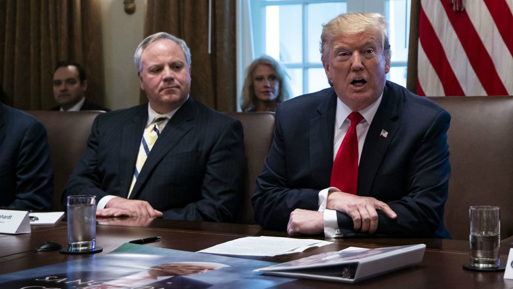 Trump nomina a David Bernhardt como secretario del Interior