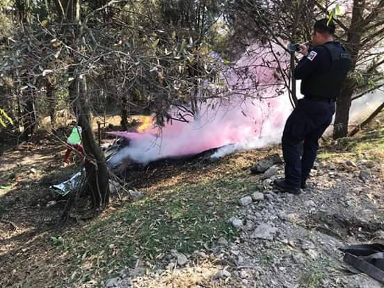 Mueren dos personas tras desplomarse avioneta en Atizapán - desplome