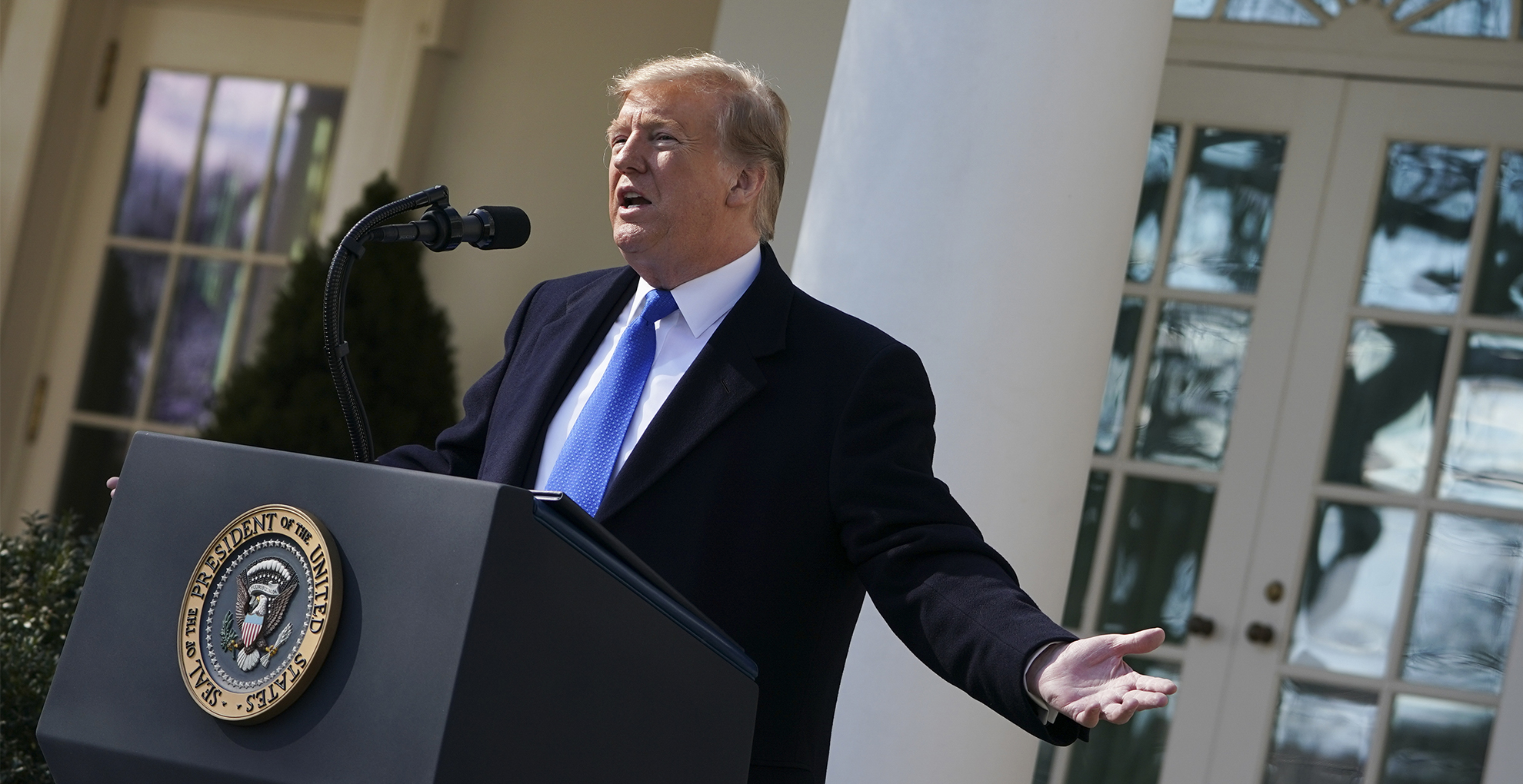 Trump declara emergencia nacional para construir el muro