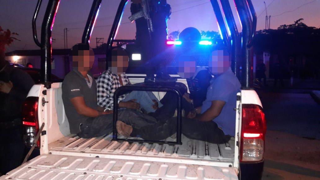 Rescatan a 239 migrantes en Veracruz y detienen a 10 mexicanos - dy0ugw7ucaabagf