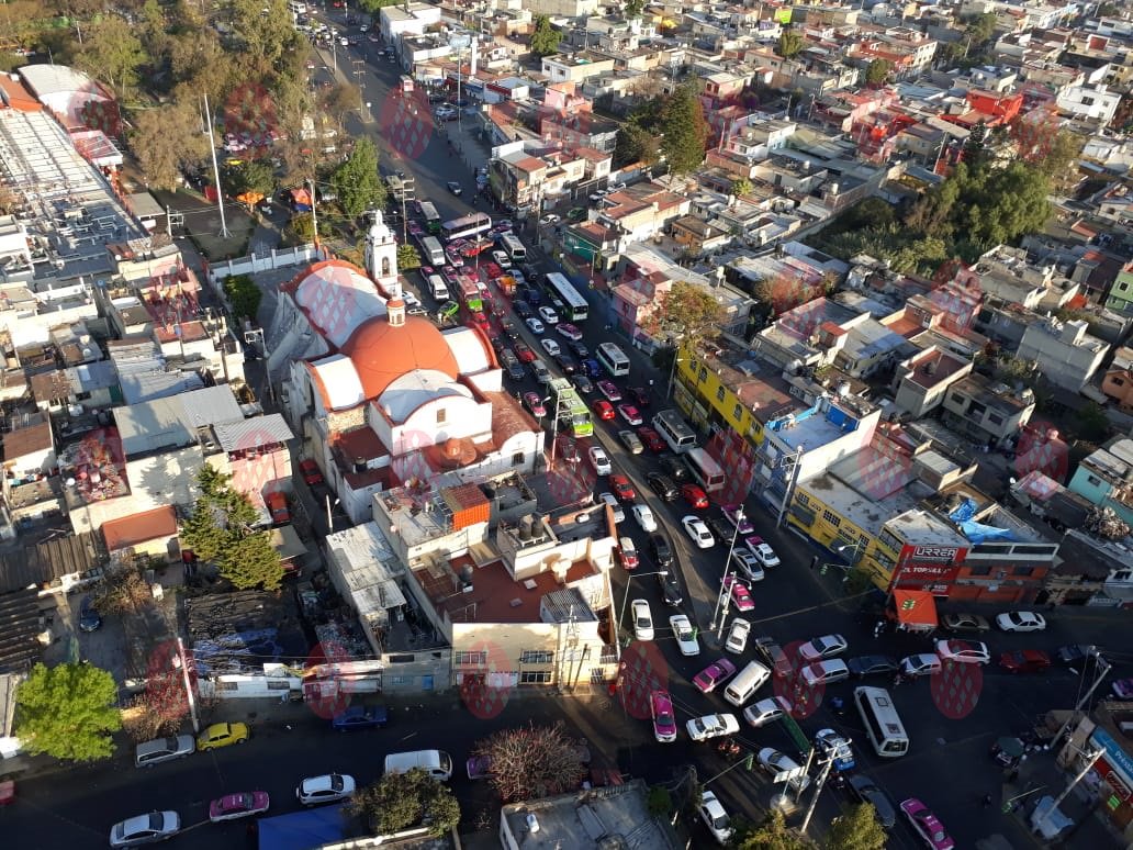 Transportistas de Xochimilco liberan bloqueo tras diálogo con la Semovi - dyuq92su0aenq-s