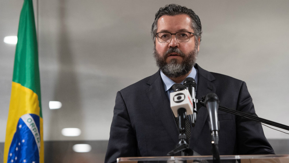 Canciller de Brasil culpa a Cuba de “mantener la dictadura de Maduro”