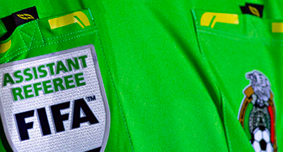 FIFA entregará 10 gafetes al arbitraje mexicano