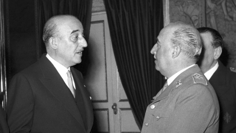 FC Barcelona retira las distinciones a Francisco Franco