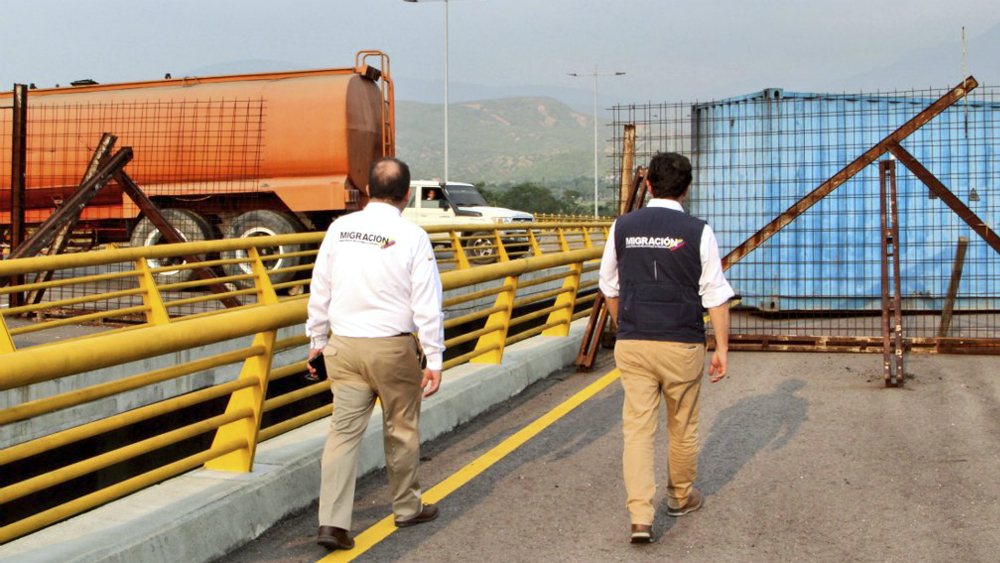 Pompeo exige que militares de Venezuela dejen ingresar ayuda humanitaria