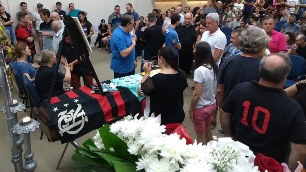 Despiden a portero del Flamengo que murió en incendio