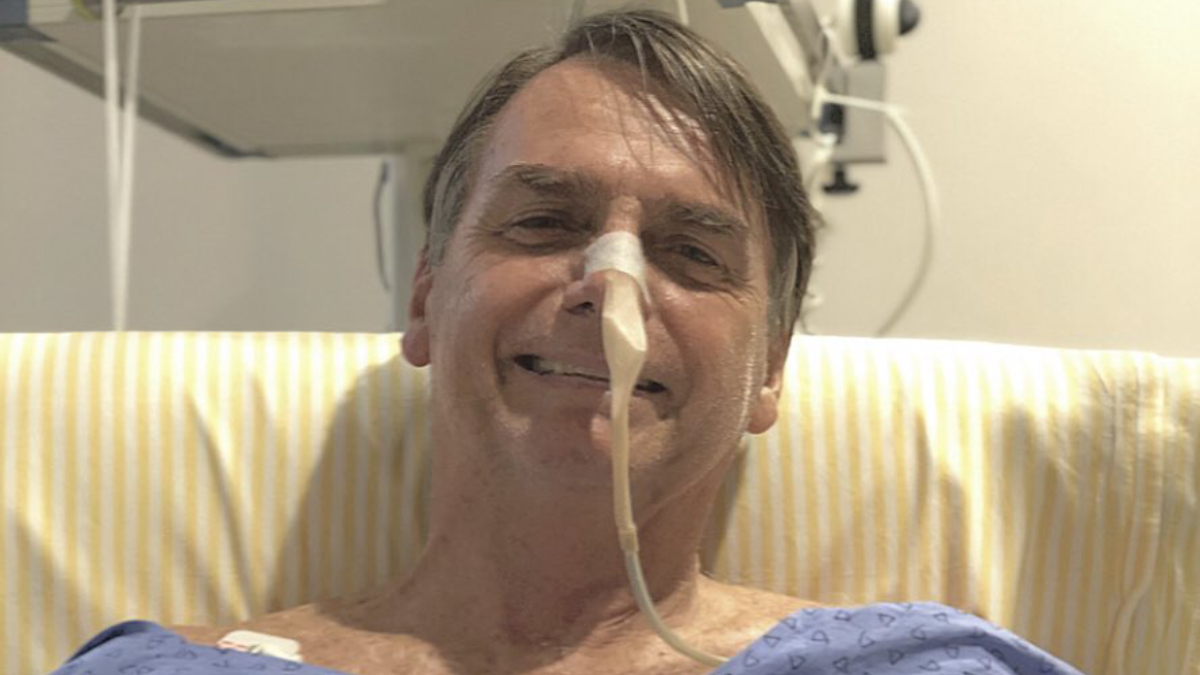 Jair Bolsonaro mejora tras cuadro de neumonía