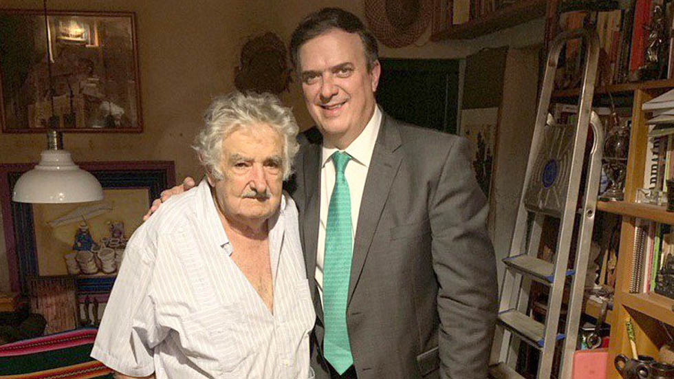 Marcelo Ebrard se reúne con expresidente uruguayo José Mujica