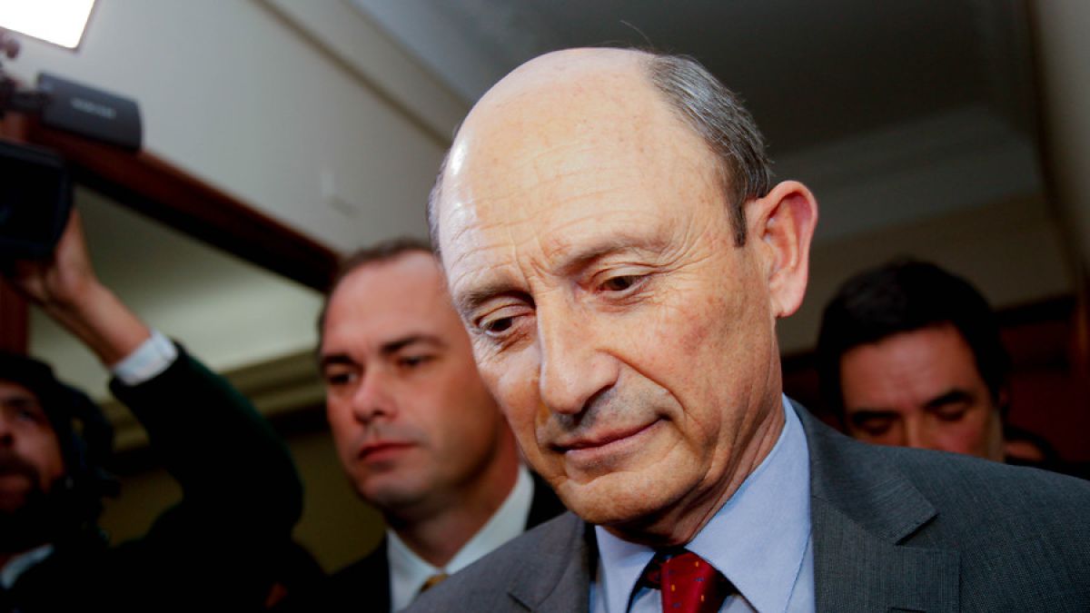 Detienen a excomandante chileno por tortura de 24 personas