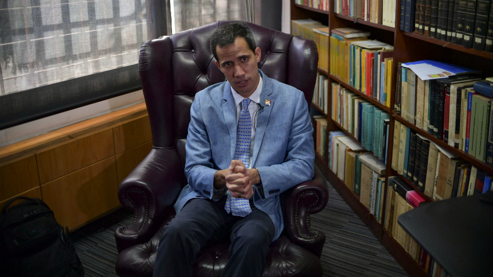 Guaidó no descarta autorizar intervención militar de EE.UU. en Venezuela