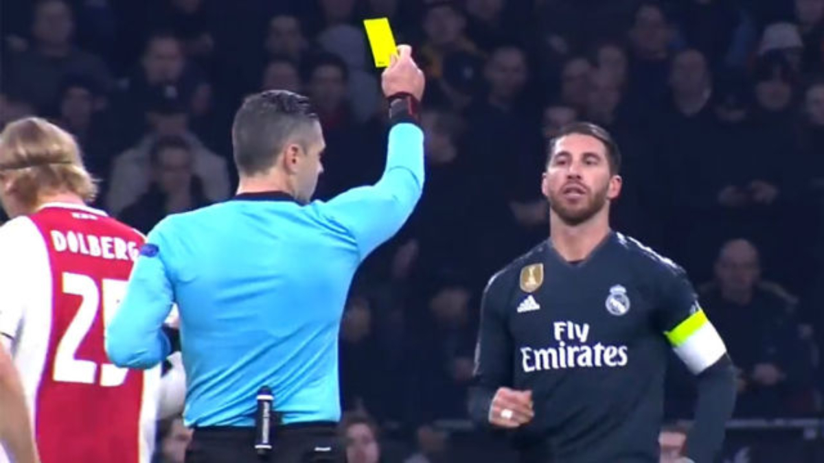 UEFA suspende dos partidos a Ramos por forzar amarilla contra el Ajax