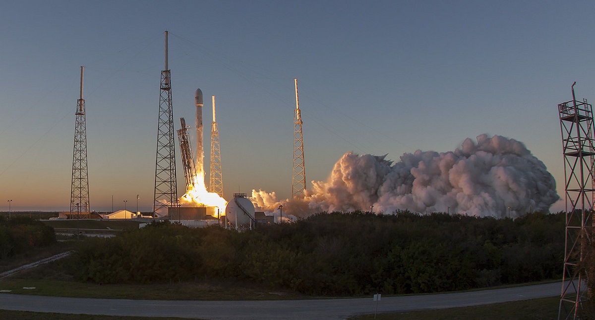 SpaceX lanzará nave a Estación Espacial tripulada por maniquí - lazamiento-desde-el-complejo-cabo-canaveral-de-florida