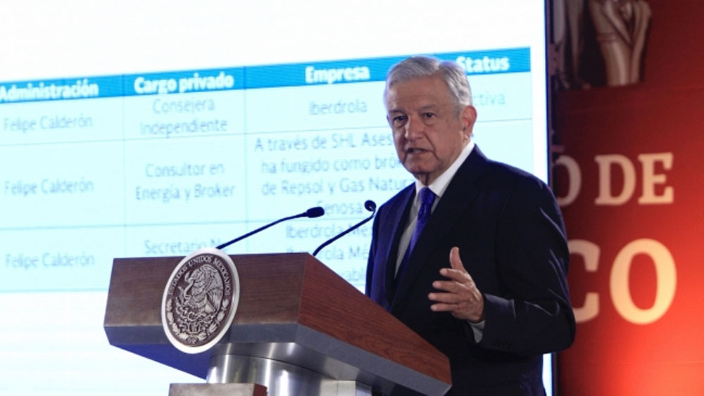 López Obrador plantea veda de 10 años a “chapulines fifís”