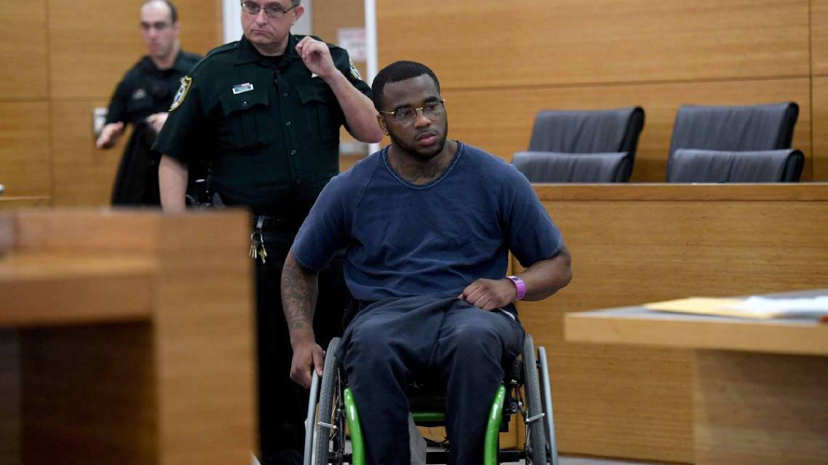 Madre visita al asesino de su hija en Florida