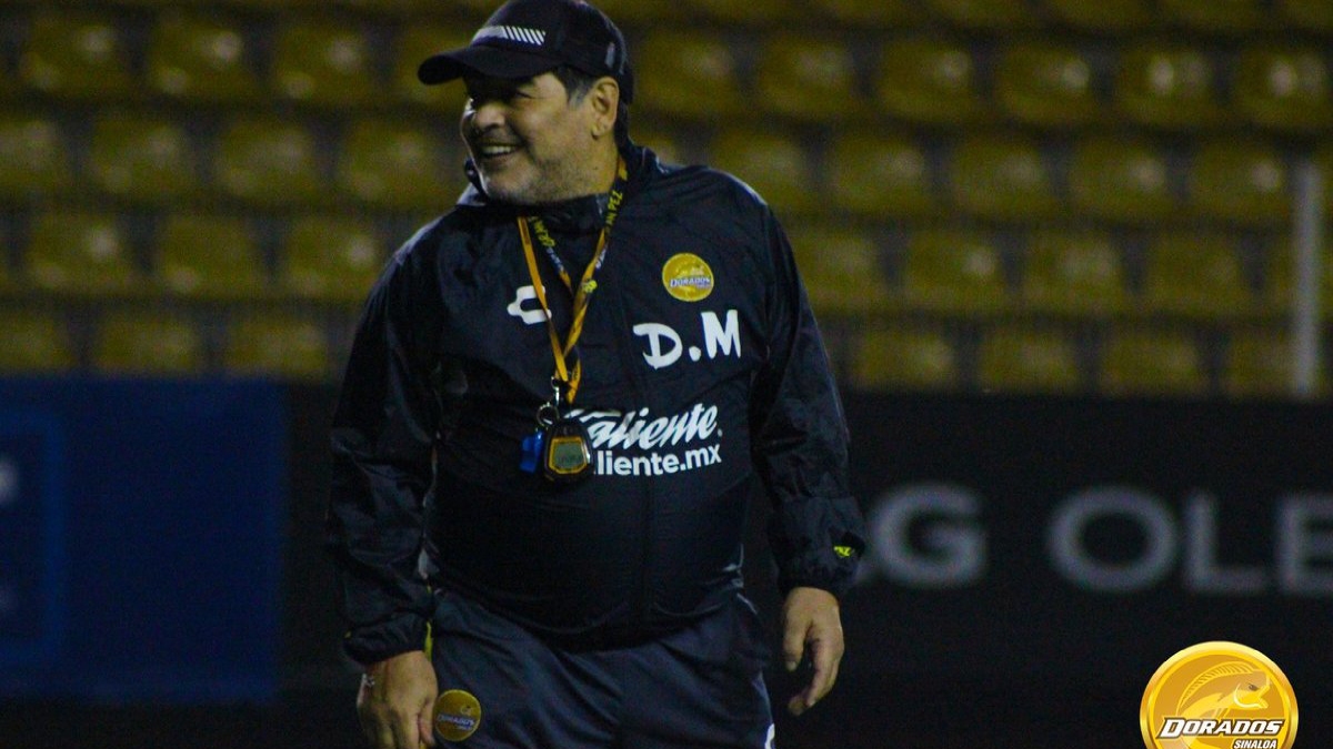 Maradona critica a Scaloni por no convocar al Kun Agüero