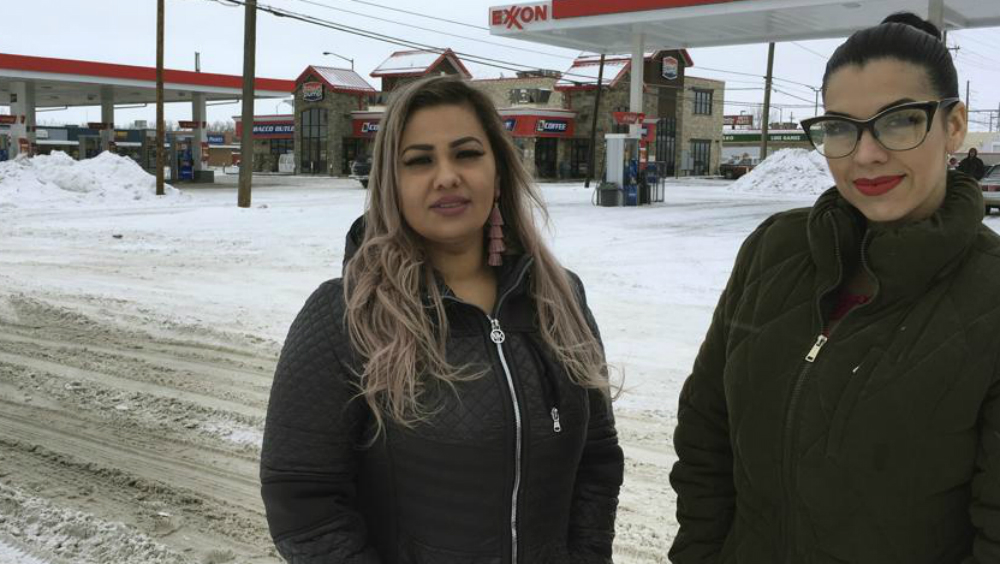 Mujeres detenidas por hablar español demandan a patrulla fronteriza de EE.UU.