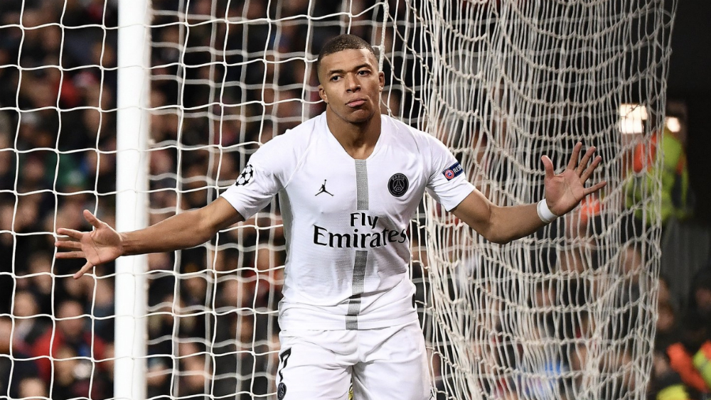 PSG asalta Old Trafford y se acerca a cuartos de Champions PSG asalta Old Trafford y se acerca a cuartos de Champions