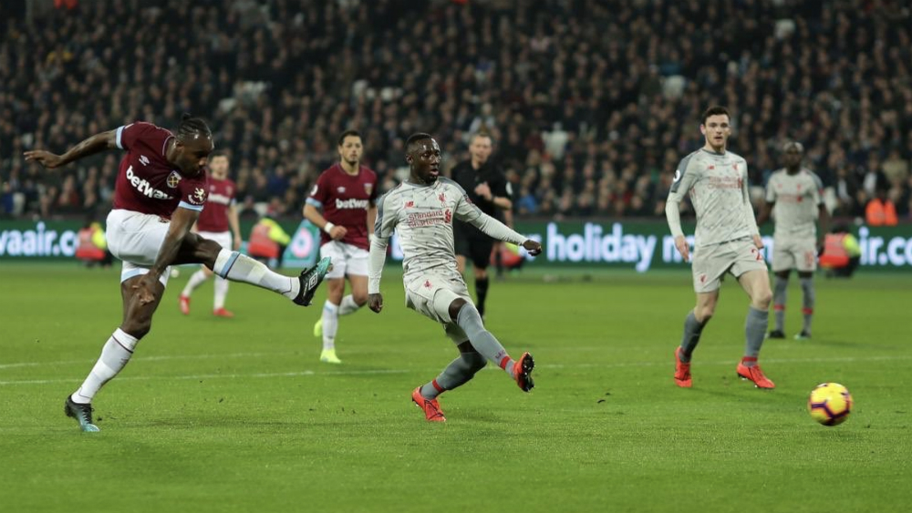 Liverpool empata ante el West Ham y se aprieta la lucha por la Premier