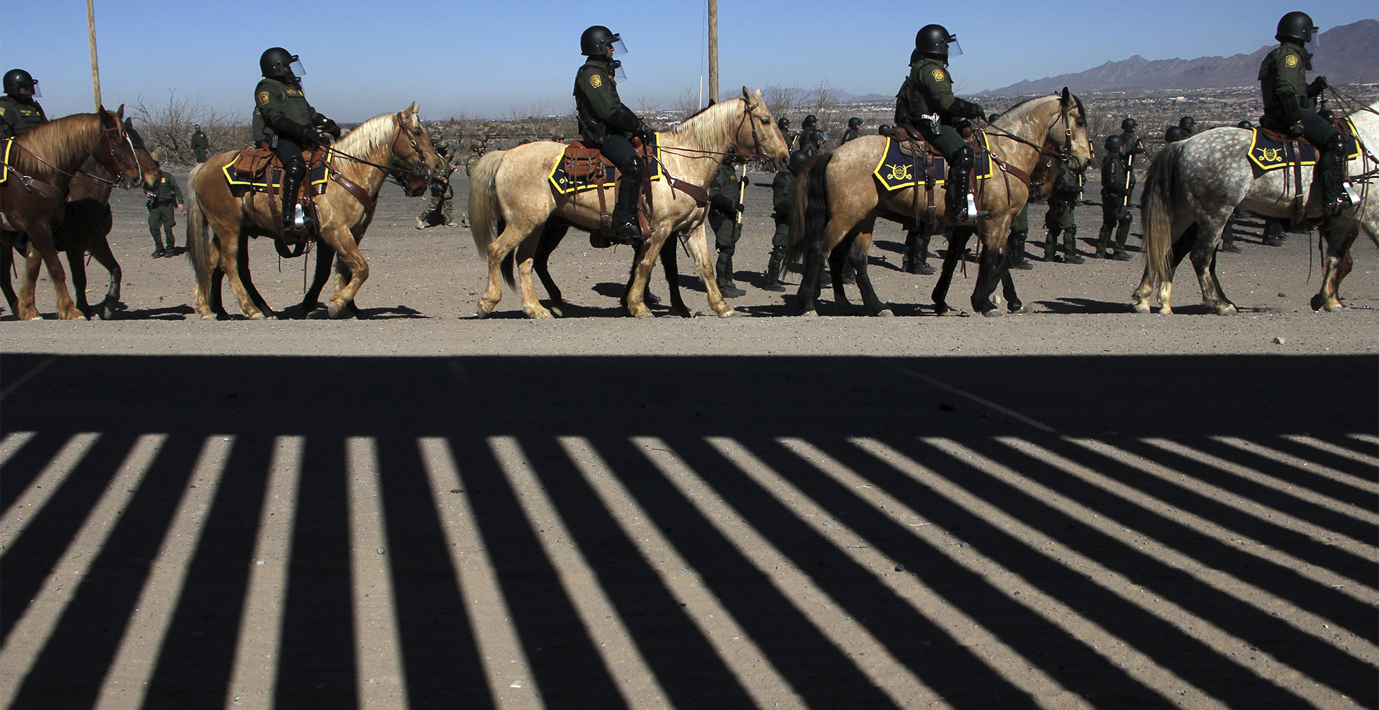 Pentágono desplegará 3 mil 750 efectivos en la frontera con México Pentágono desplegará 3 mil 750 efectivos en la frontera con México