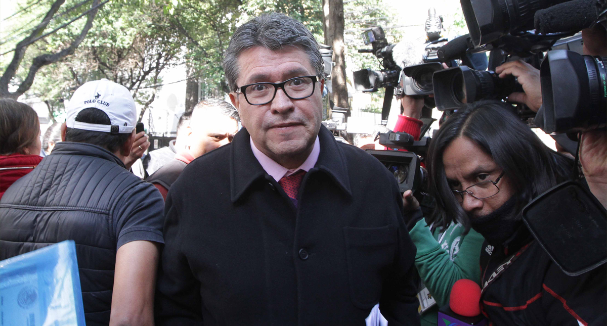 Fortaleceremos al sistema financiero y combatiremos corrupción: Monreal