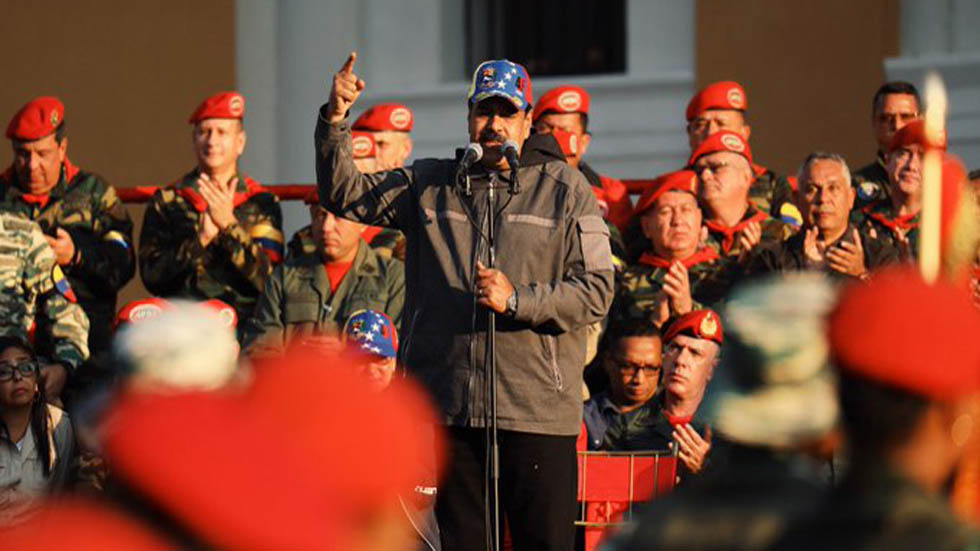 Maduro critica que se le ofrezca ayuda humanitaria a Venezuela
