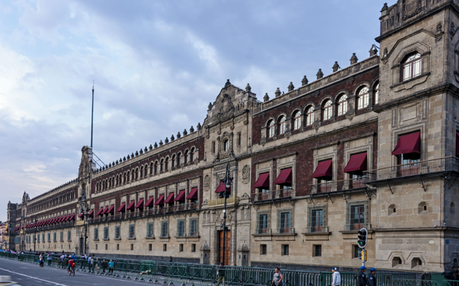 El Palacio Virreinal, entre hambrunas, inundaciones y plazas de toros