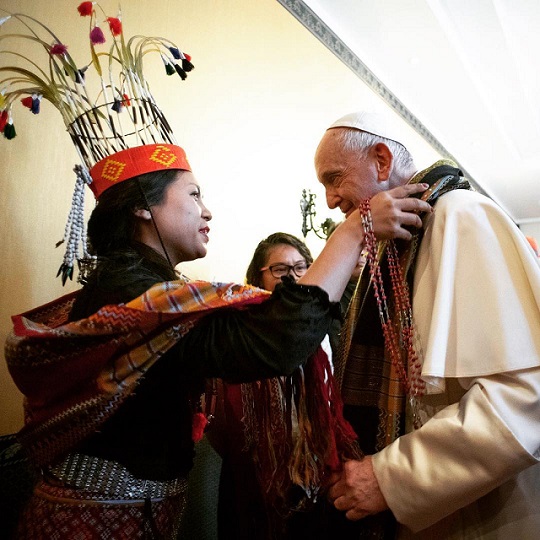 Papa Francisco se reúne con delegados de pueblos indígenas - papa-francisco-con-delegados-de-pueblos-indigenas1