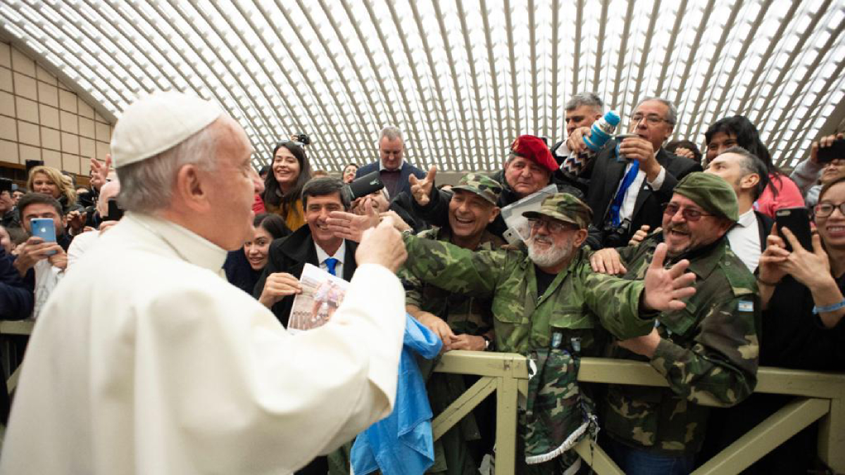 La petición de ex militares argentinos al papa Francisco