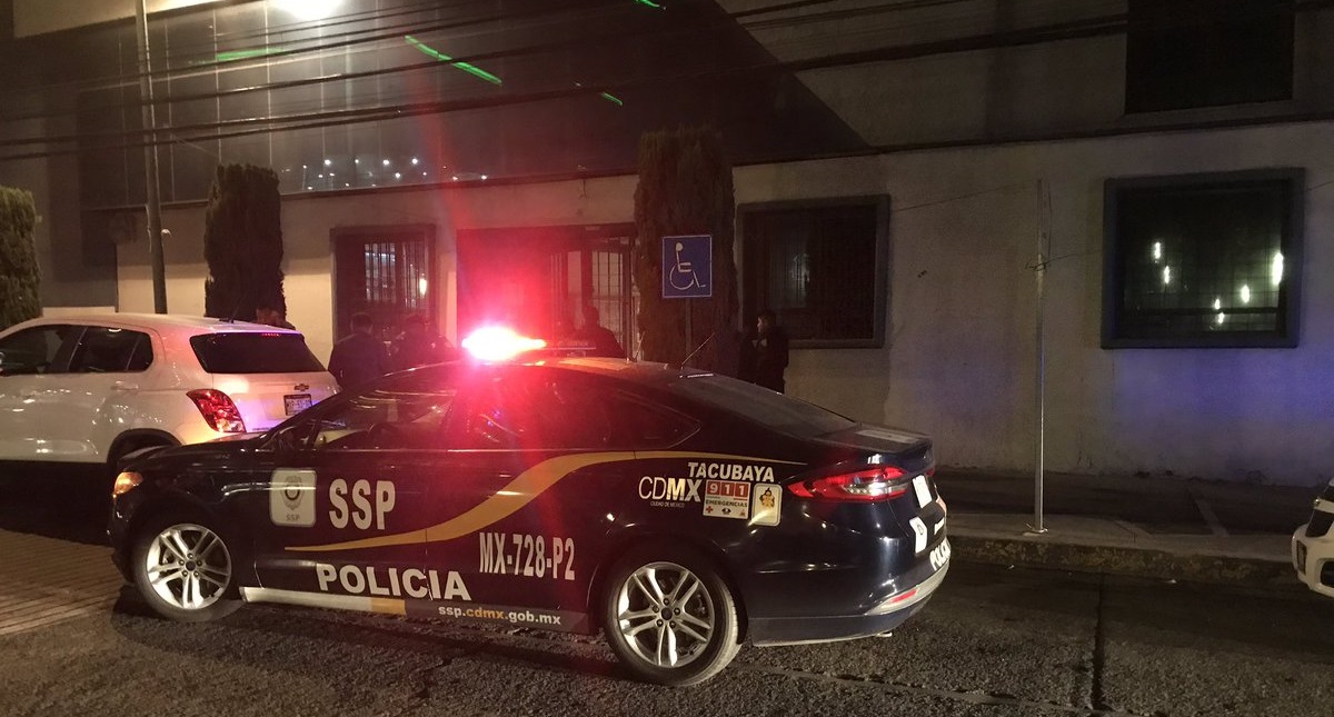 Roban dinero de cajero automático en oficina de alcaldía capitalina