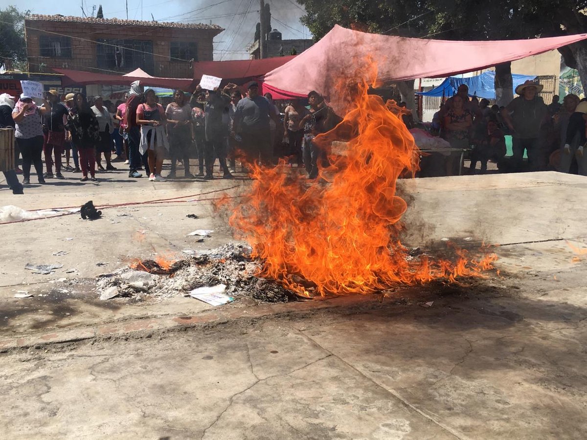 Queman más urnas de consulta ciudadana en Morelos - quema-de-urnas-consulta-ailcingo