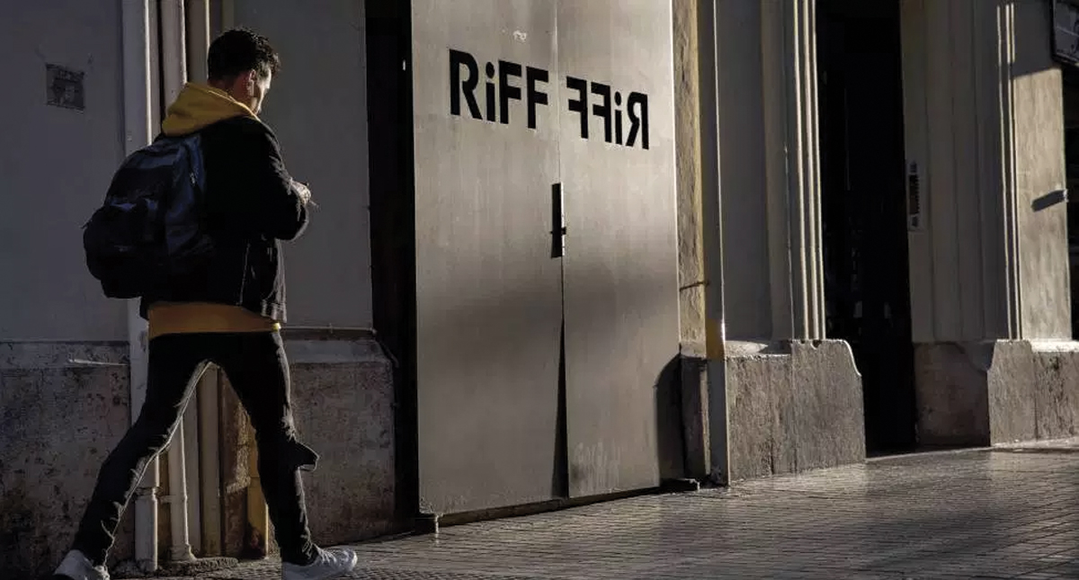 Al menos un muerto y 29 intoxicados en restaurante de España