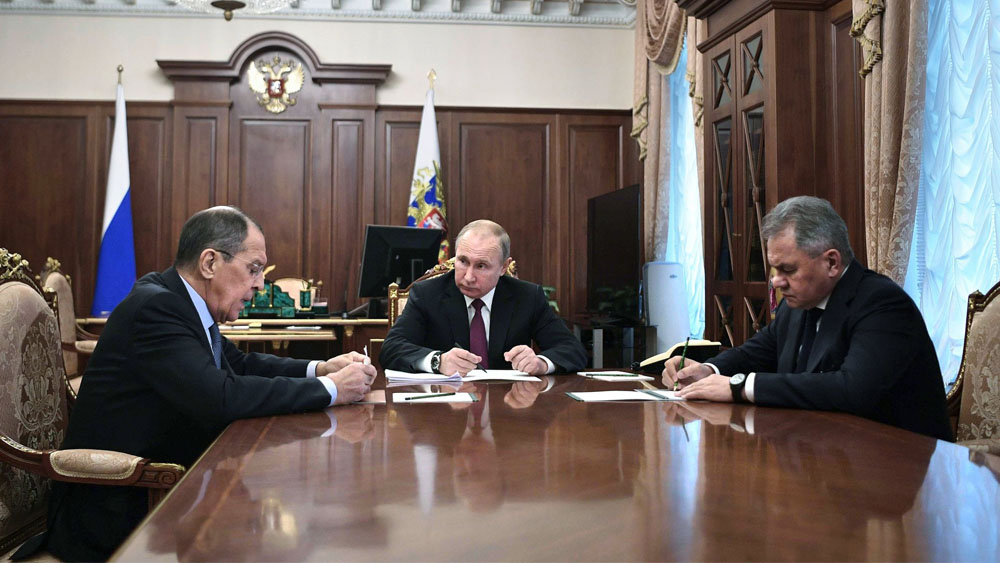 Rusia suspende su participación de tratado sobre armas nucleares