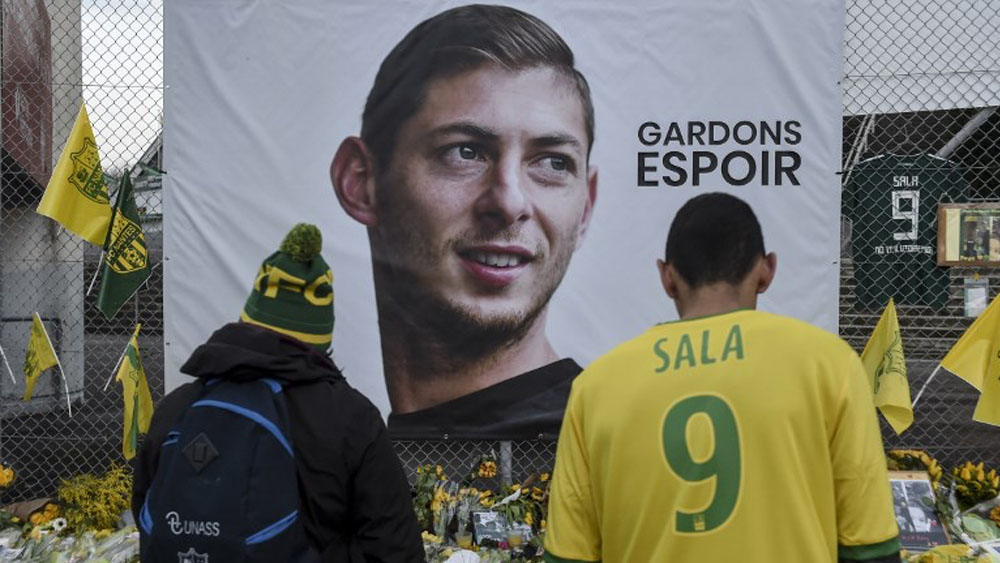 El Nantes retira el número 9 en homenaje a Emiliano Sala