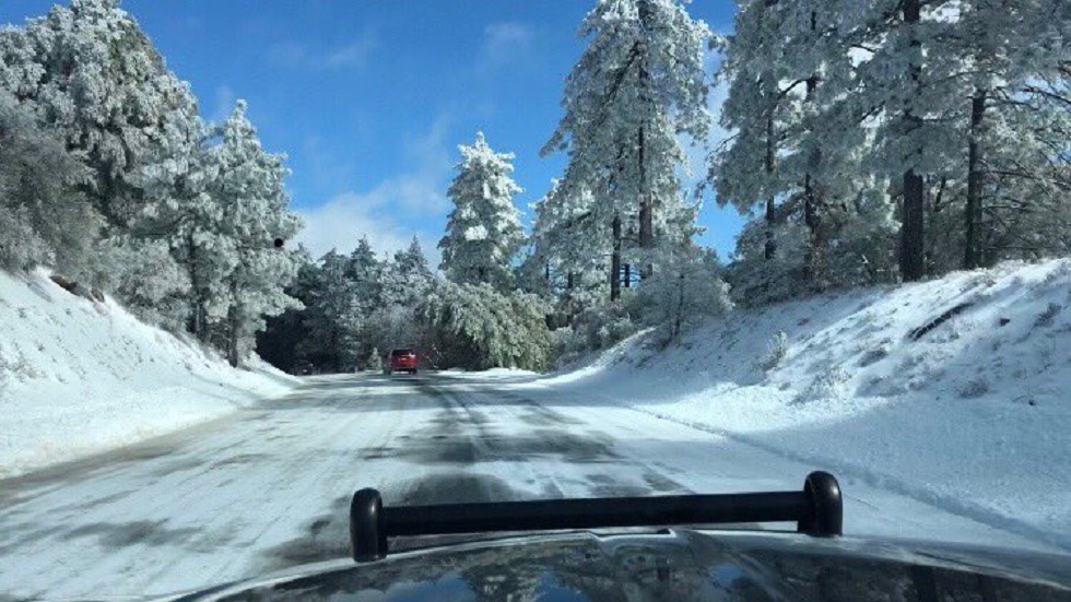 Nevadas cierran carreteras de montaña en San Diego - sr-79-con-acumulacion-dee-nieve