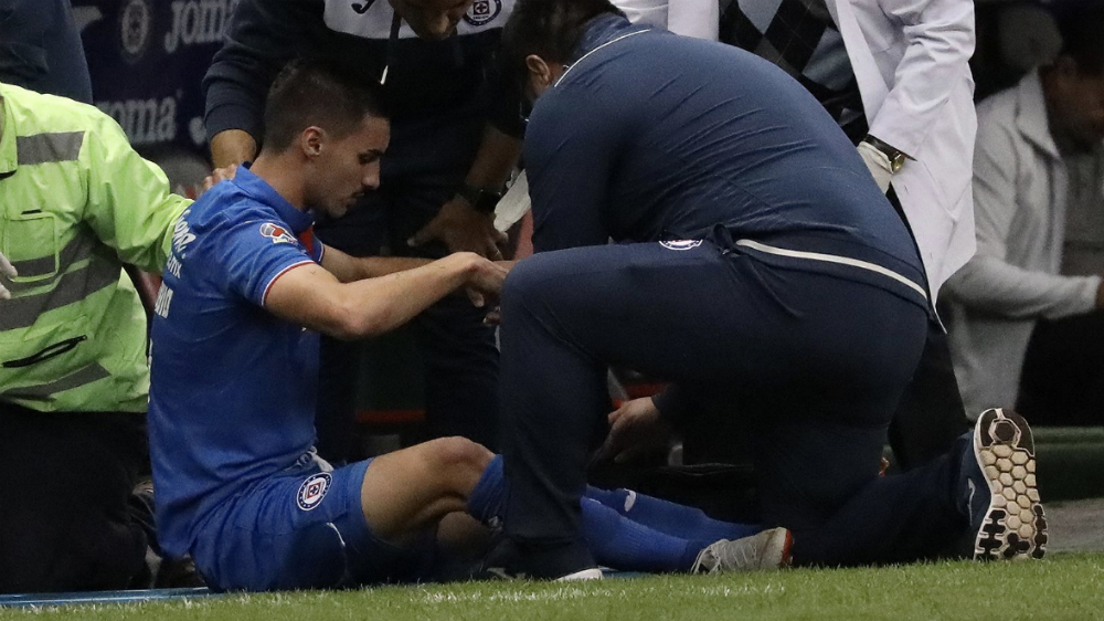 Stephen Eustáquio deja hospital tras ser operado de la rodilla