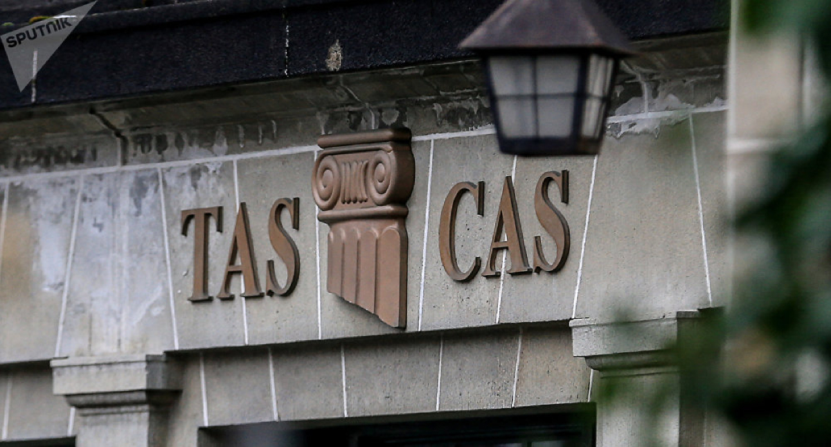 Suspenden a 12 atletas rusos por dopaje