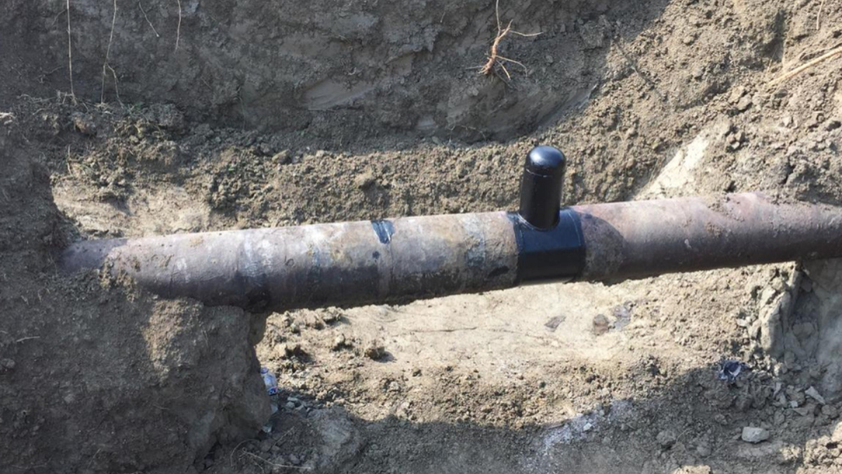 Descubren toma clandestina bajo laguna en Tamaulipas