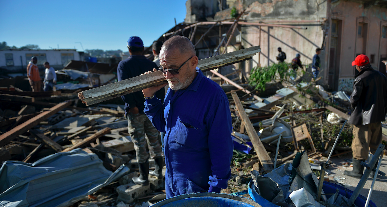Aumenta a seis el número de muertos por tornado en La Habana