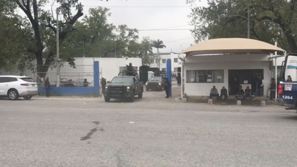 Trasladan a 29 reos de Tamaulipas a penales de otros estados