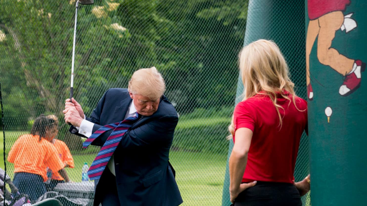 Trump instaló simulador de golf de 50 mil dólares en la Casa Blanca