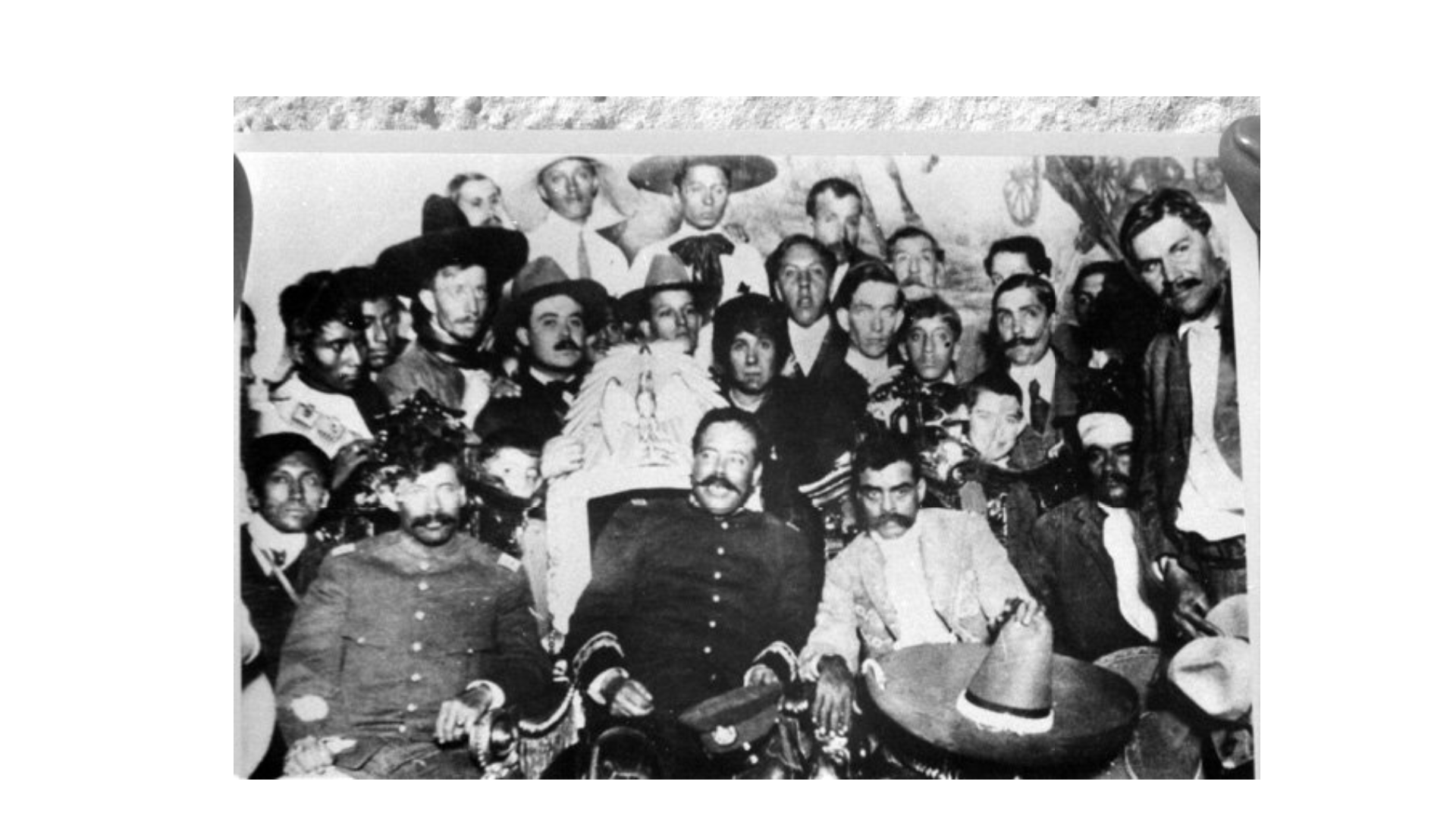 El día que Pancho Villa bautizó una de las calles más importantes de la Ciudad de México - villa-y-zapata-en-palacio-nacional-mediateca-inah