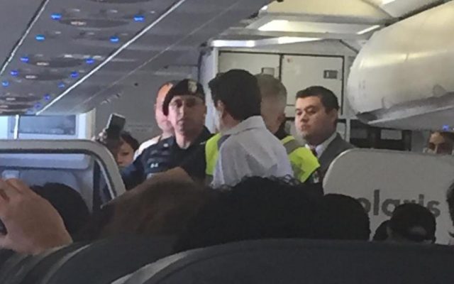 Falsa alarma de bomba obliga a cancelación de vuelo de Ciudad de México a Mérida - volaris-avion-640x400