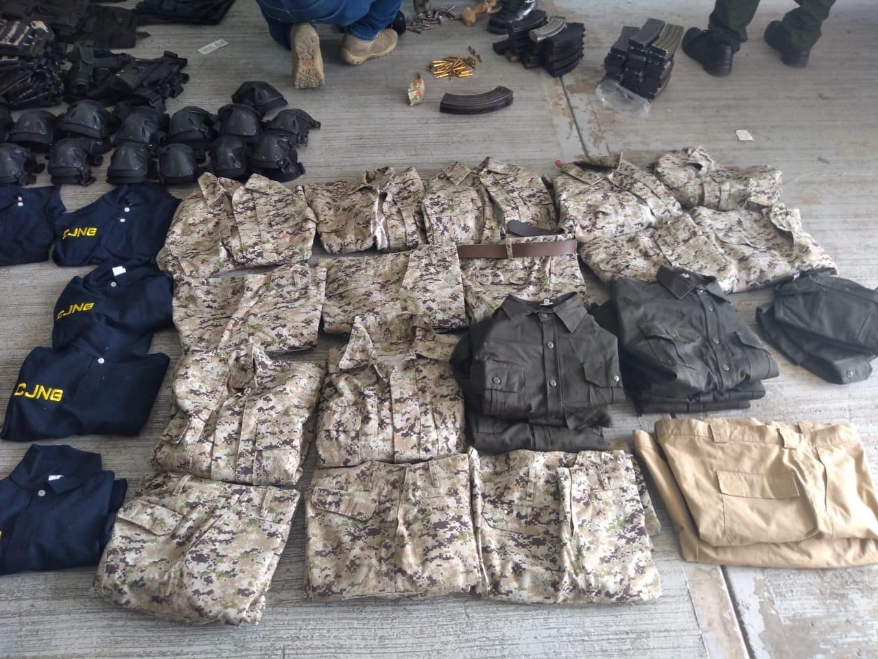 Aseguran armas y detienen a 11 personas en Jalisco