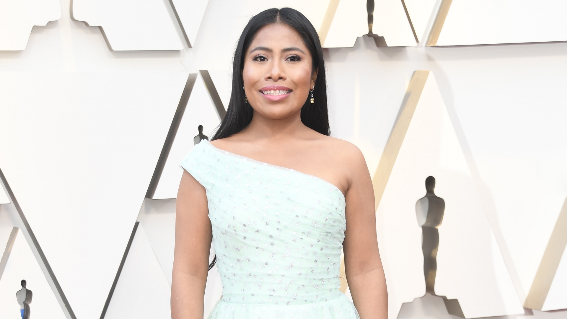 Yalitza Aparicio, una de las nuevas invitadas a la Academia de Hollywood Yalitza Aparicio, una de las nuevas invitadas a la Academia de Hollywood