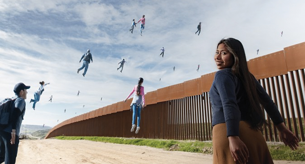 Yalitza Aparicio fotografiada frente al muro fronterizo para W Magazine - yalitza-aparicio-w-magazine